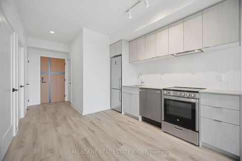 Photo 3 at 905 - 1660 Bloor Street W, High Park North, Toronto