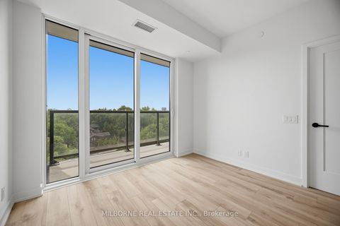 Photo 4 at 905 - 1660 Bloor Street W, High Park North, Toronto