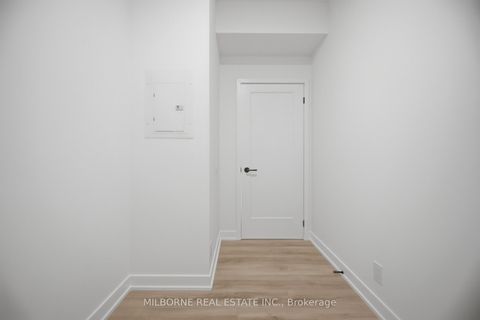 Photo 6 at 905 - 1660 Bloor Street W, High Park North, Toronto
