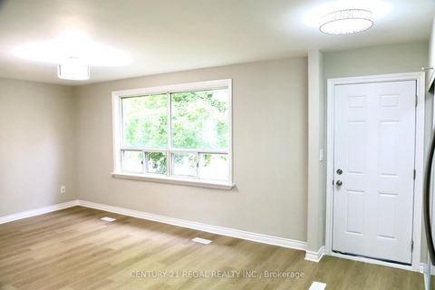 Photo 6 at 987 Victoria Park Avenue, Birchmount, Toronto