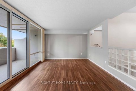 Photo 9 at 206 - 270 Scarlett Road, Smythe, Toronto