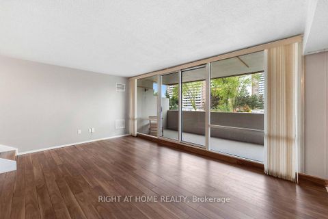 Photo 11 at 206 - 270 Scarlett Road, Smythe, Toronto