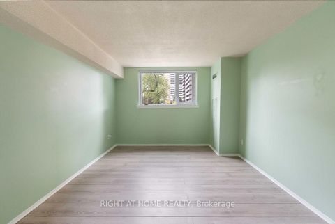 Photo 15 at 206 - 270 Scarlett Road, Smythe, Toronto