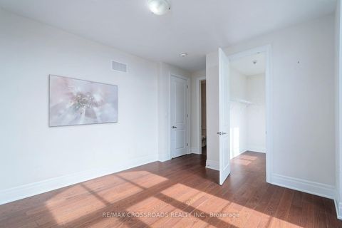 Photo 34 at 65 Terravista Crescent, Vellore Village, Vaughan