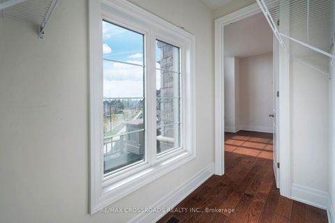 Photo 35 at 65 Terravista Crescent, Vellore Village, Vaughan