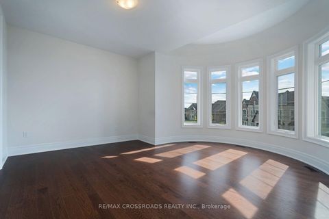 Photo 36 at 65 Terravista Crescent, Vellore Village, Vaughan