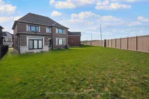 Photo 43 at 65 Terravista Crescent, Vellore Village, Vaughan