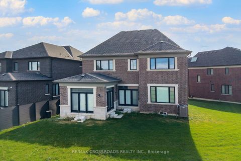 Photo 48 at 65 Terravista Crescent, Vellore Village, Vaughan
