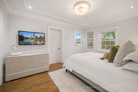 Photo 20 at 50 Leadale Avenue, Leaside, Toronto