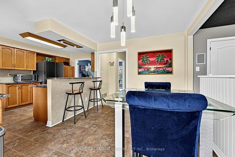 Photo 12 at 48 Broadview Avenue, Historic Lakeshore Communities, Georgina
