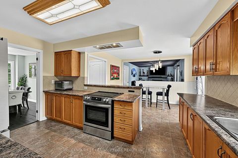 Photo 14 at 48 Broadview Avenue, Historic Lakeshore Communities, Georgina