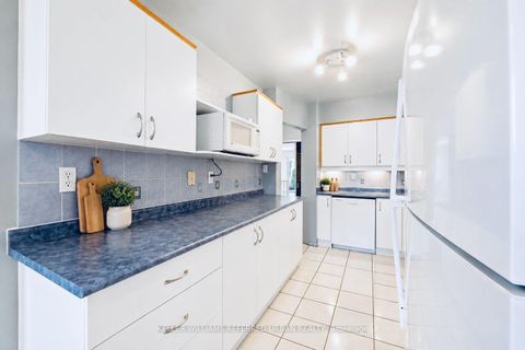 Photo 8 at 102 - 25 Esterbrooke Avenue, Don Valley Village, Toronto