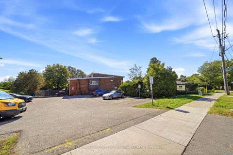 Photo 24 at 102 - 25 Esterbrooke Avenue, Don Valley Village, Toronto
