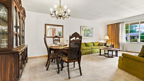 Photo 7 at 5 Erinlea Crescent, Woburn, Toronto