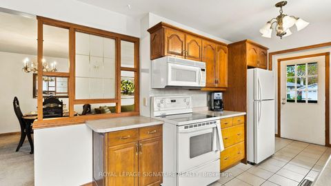 Photo 10 at 5 Erinlea Crescent, Woburn, Toronto