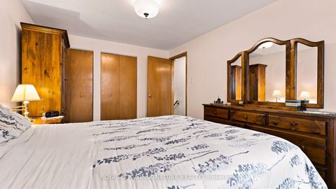 Photo 16 at 5 Erinlea Crescent, Woburn, Toronto