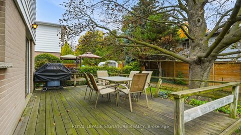Photo 40 at 5 Erinlea Crescent, Woburn, Toronto