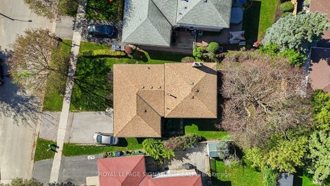 Photo 45 at 5 Erinlea Crescent, Woburn, Toronto