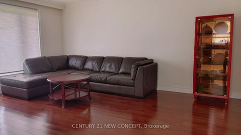 Photo 4 at 68 Transwell Avenue, Newtonbrook West, Toronto