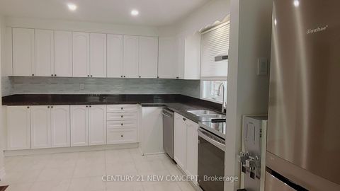Photo 5 at 68 Transwell Avenue, Newtonbrook West, Toronto