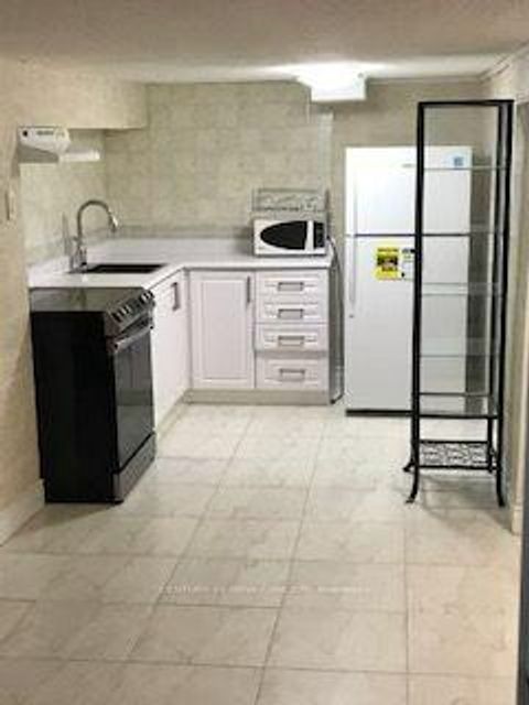 Photo 15 at 68 Transwell Avenue, Newtonbrook West, Toronto