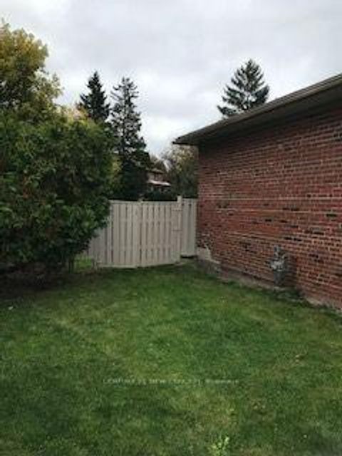 Photo 20 at 68 Transwell Avenue, Newtonbrook West, Toronto