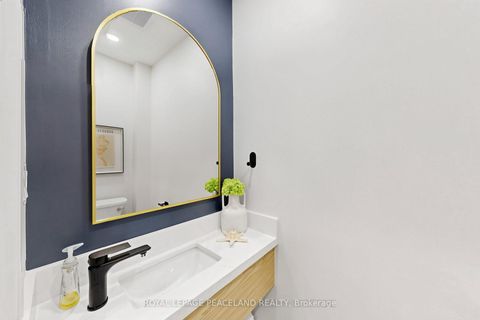 Photo 14 at 5 Herbert Avenue, The Beaches, Toronto