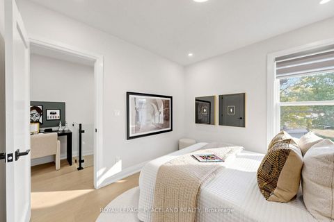 Photo 26 at 5 Herbert Avenue, The Beaches, Toronto