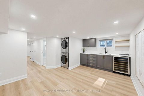 Photo 34 at 5 Herbert Avenue, The Beaches, Toronto
