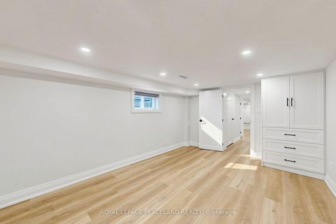 Photo 37 at 5 Herbert Avenue, The Beaches, Toronto