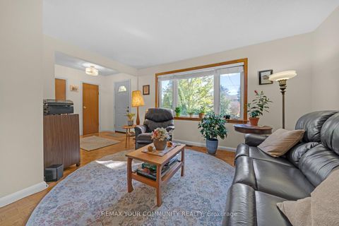 Photo 10 at 223 Richmond Street, Mill Pond, Richmond Hill
