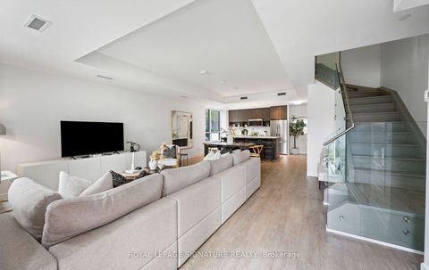 Photo 2 at TH07 - 9 Mabelle Avenue, City Centre West, Toronto