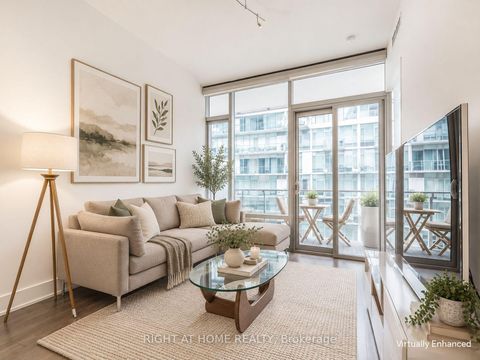 Photo 5 at 807 - 39 Queens Quay E, Waterfront Communities C8, Toronto