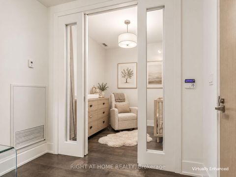 Photo 11 at 807 - 39 Queens Quay E, Waterfront Communities C8, Toronto