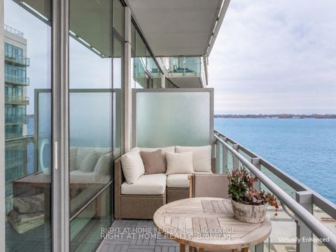 Photo 13 at 807 - 39 Queens Quay E, Waterfront Communities C8, Toronto