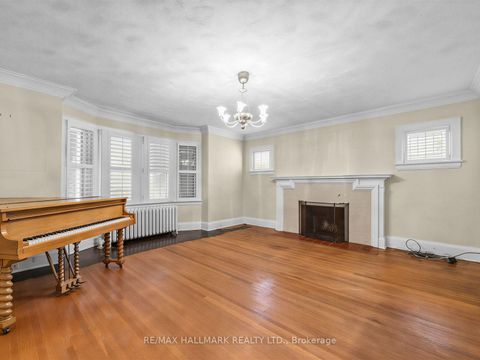 Photo 9 at 7 Humberview Crescent, Weston, Toronto