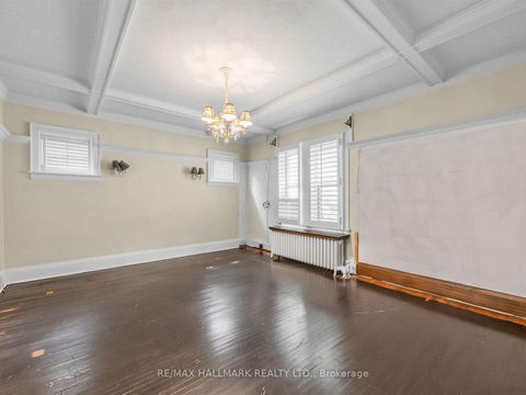 Photo 10 at 7 Humberview Crescent, Weston, Toronto