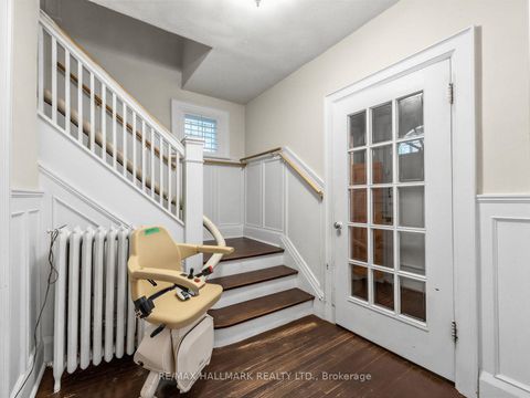 Photo 15 at 7 Humberview Crescent, Weston, Toronto