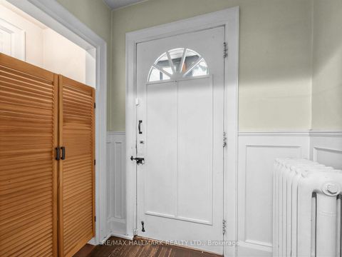 Photo 16 at 7 Humberview Crescent, Weston, Toronto