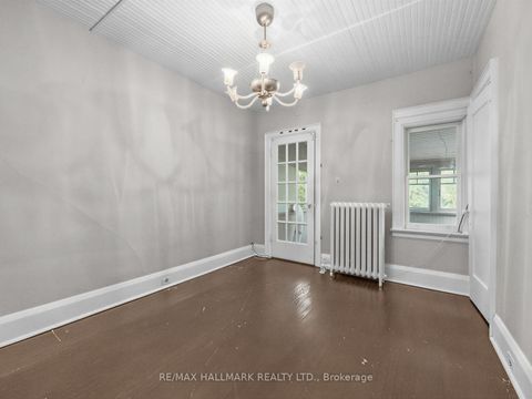 Photo 18 at 7 Humberview Crescent, Weston, Toronto