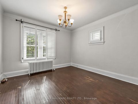 Photo 22 at 7 Humberview Crescent, Weston, Toronto