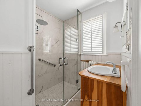 Photo 24 at 7 Humberview Crescent, Weston, Toronto