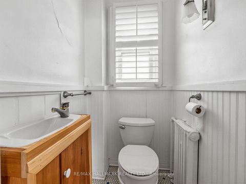 Photo 25 at 7 Humberview Crescent, Weston, Toronto