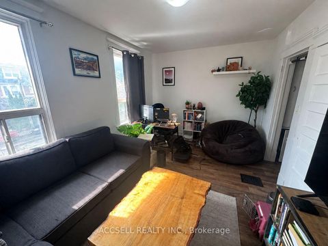 Photo 12 at 325 Greenwood Avenue, Coxwell, Toronto