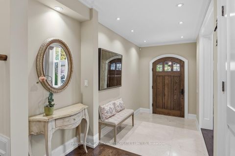 Photo 3 at 25 Sifton Court, Bayview Village, Toronto