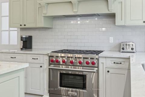 Photo 12 at 25 Sifton Court, Bayview Village, Toronto
