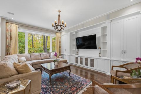 Photo 16 at 25 Sifton Court, Bayview Village, Toronto