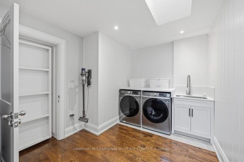 Photo 27 at 25 Sifton Court, Bayview Village, Toronto