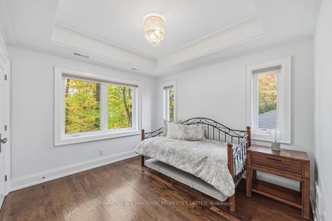 Photo 30 at 25 Sifton Court, Bayview Village, Toronto