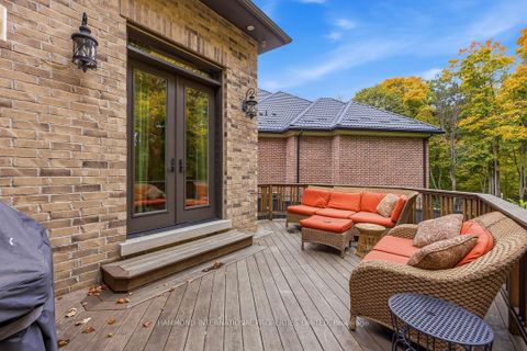 Photo 34 at 25 Sifton Court, Bayview Village, Toronto